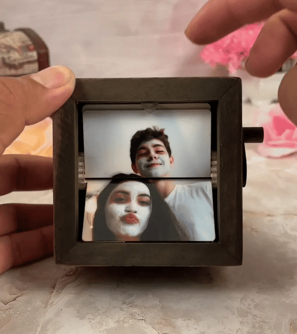 Hand-Crank Photo Display Box